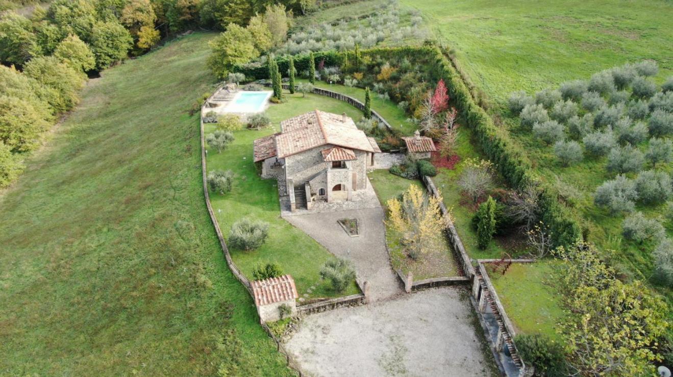 Villa Elisa - Private Pool & Airco Near Reschio Castle Lugnano المظهر الخارجي الصورة